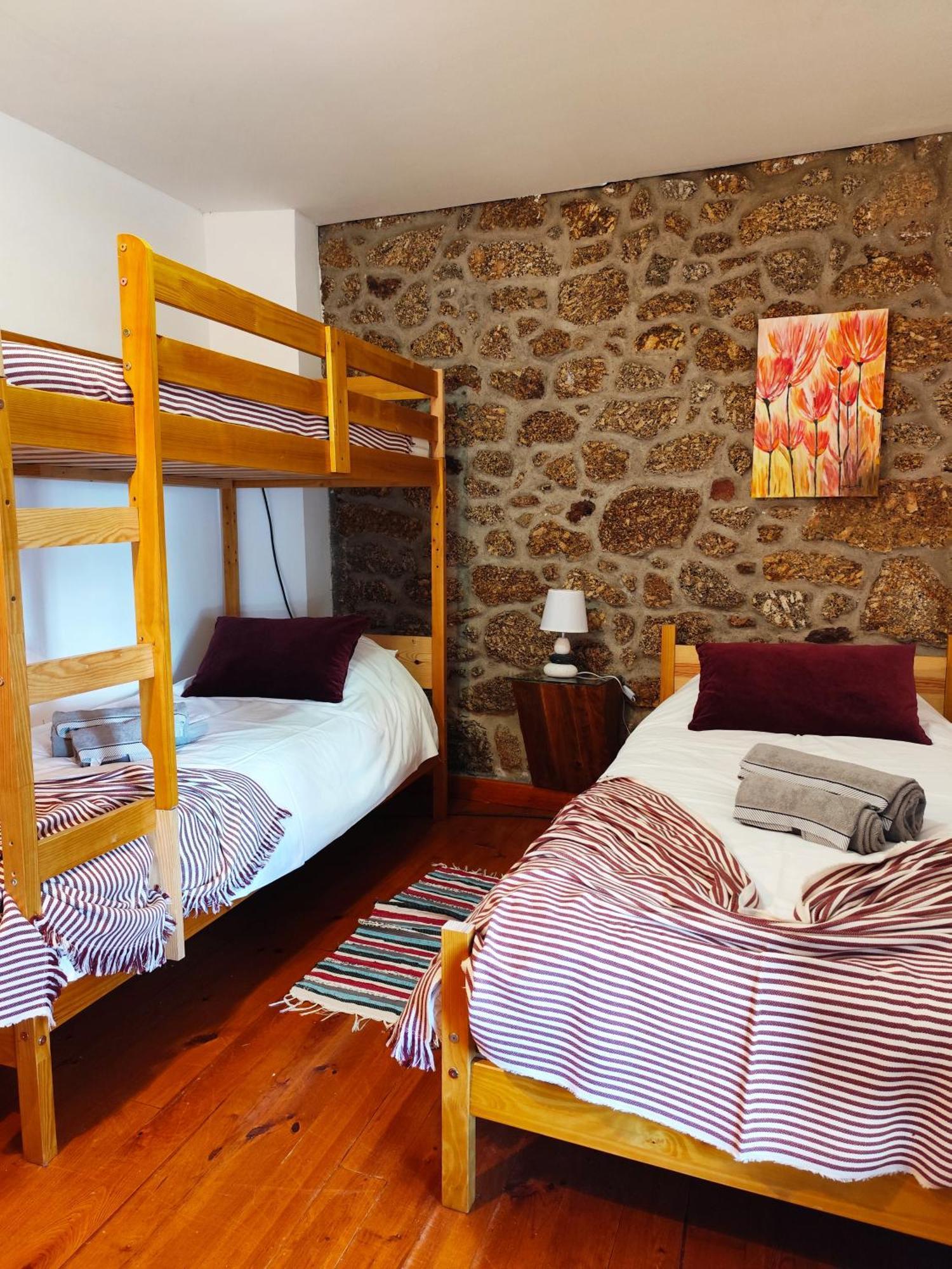 Casa Na Aldeia - Entre Fundao E Covilha Villa Pero Viseu ภายนอก รูปภาพ