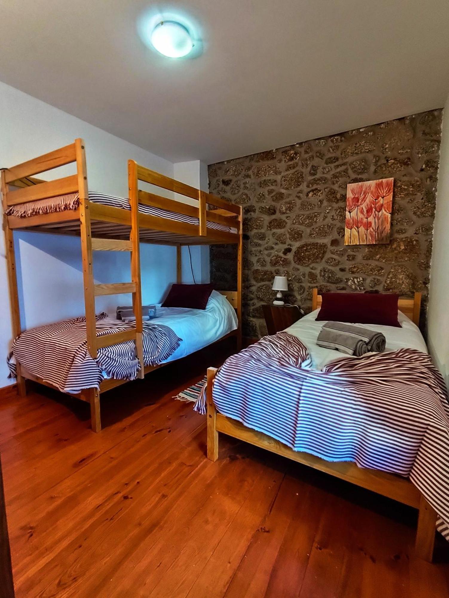 Casa Na Aldeia - Entre Fundao E Covilha Villa Pero Viseu ภายนอก รูปภาพ